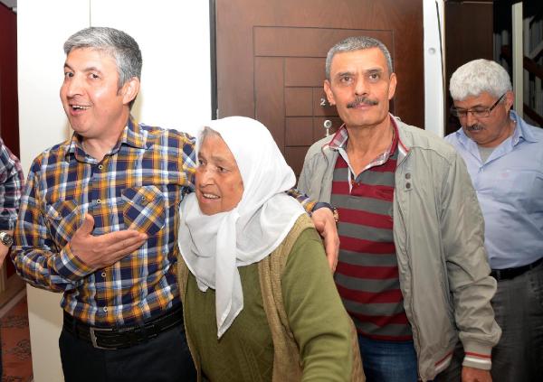 Cezaevinde mekik çeken tutuklu eski başsavcı fıtık oldu