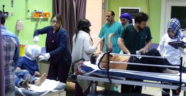 Aksaray’da tarım işçilerini taşıyan minibüs devrildi: 16 yaralı