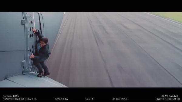 Tom Cruise askeri nakliye uçağı A400M'yi kurtarmaya çıktı