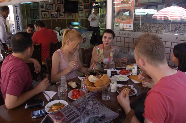 Edirne’de ciğerciler ‘bayram’ yaptı
