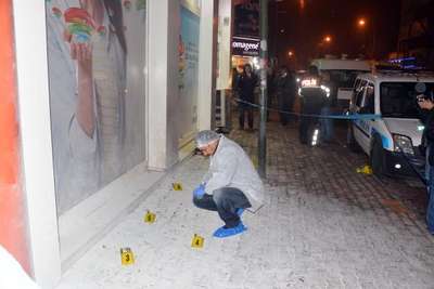 Kavga ettiği öğrencilerin dershanesine molotof kokteyli attı