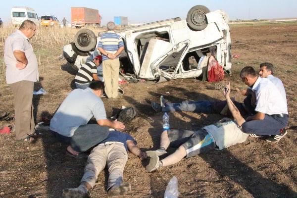 Nusaybin'de kaza: 10'u Iraklı 12 yaralı