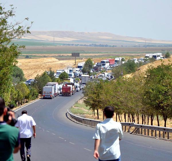 3 polis, projede olmayan yol yüzünden şehit olmuş