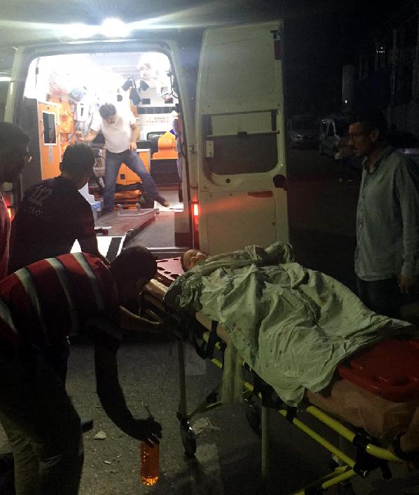 3'üncü kat balkonundan düşen 2 yaşındaki çocuk yaralandı