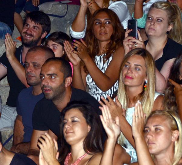 Bodrumsporlular, şampiyonluğu Berkay'la kutladı