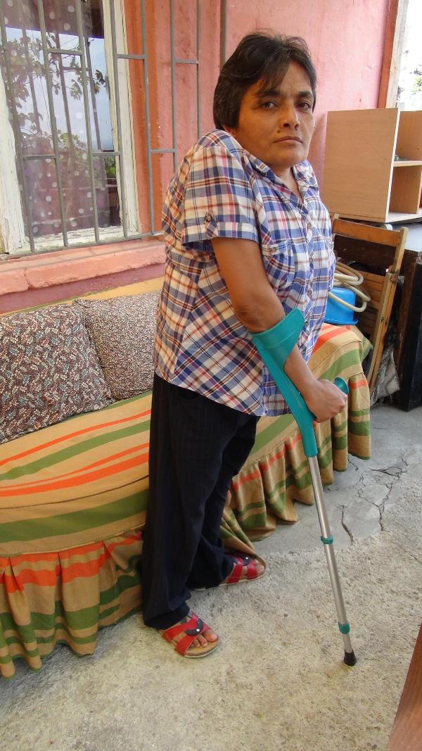 Kimsesiz Hanife'nin yaşamı 70 bin TL'lik ameliyata bağlı