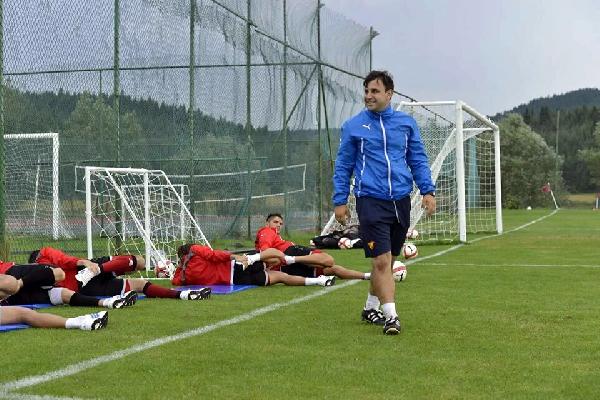 Yanal'ın Trabzon'daki ekibinde yer alan Demir, lösemi ile mücadele ediyor