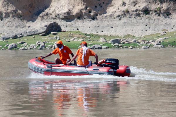Dicle Nehri'nde boğulan asker cesedi 24 saat sonra bulundu