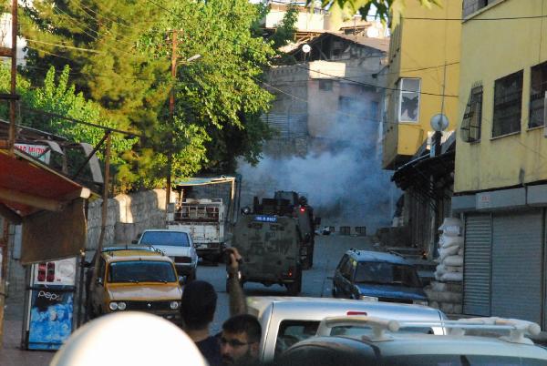 Siirt'te Suruç saldırısını protesto gösterisinde olaylar çıktı
