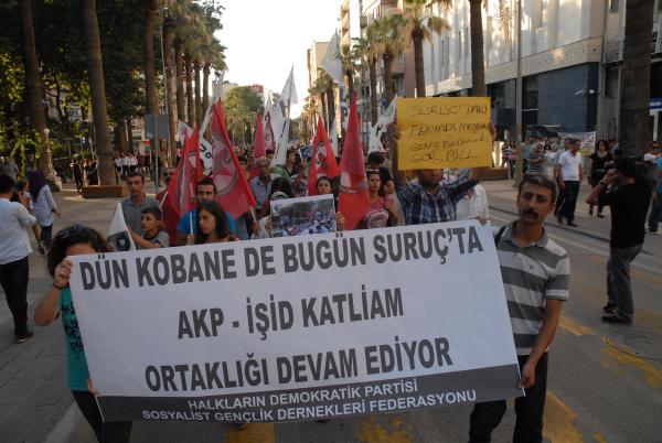 Suruç'taki bombalı saldırı Denizli'de protesto edildi