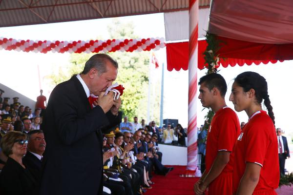 Erdoğan: Suruç’ta terör vahşeti yaşadık. Saldırıyı şahsım milletim adına lanetliyorum (2)