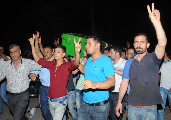 Suruç'ta canlı bomba dehşeti (16)