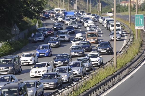 Tatile gidenlerin üçte biri İstanbul'a döndü