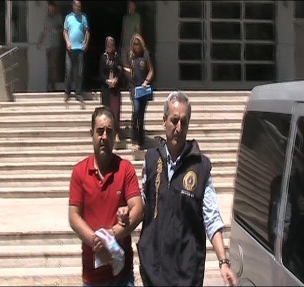 Komşusunun altınlarını çalan çift tutuklandı