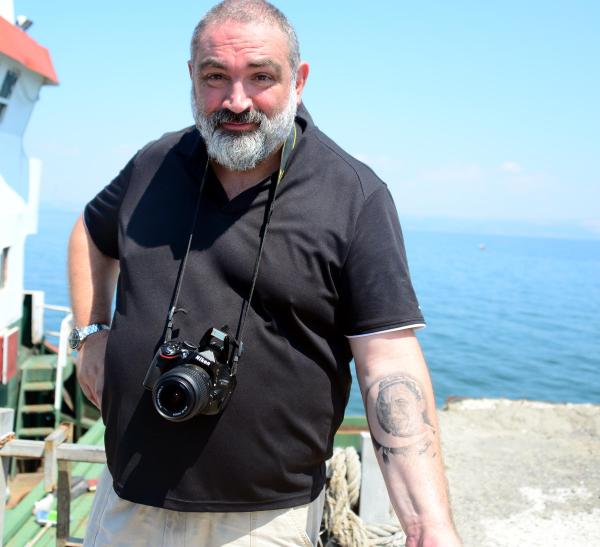 İtalyan fotoğrafçı, koluna Ahmet Taşçı'nın dövmesini yaptırdı