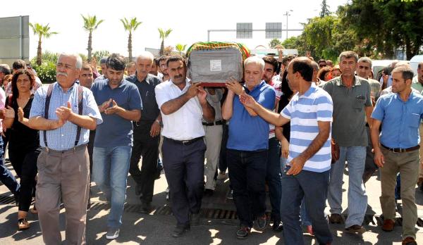 Kobani'de IŞİD'le çatışmada ölen Avustralyalı'nın cenazesi ülkesine gönderildi