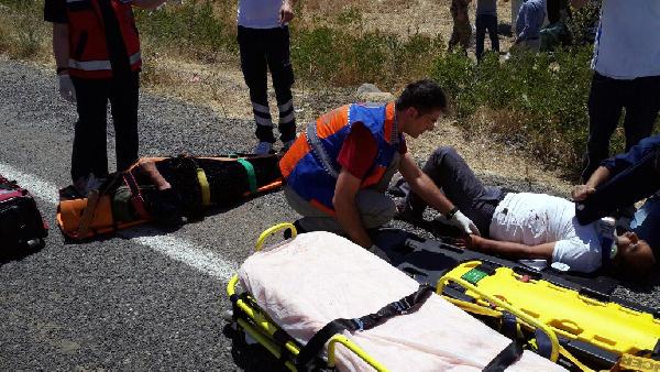 Gurbetçi ailenin otomobili takla attı: 8 yaralı