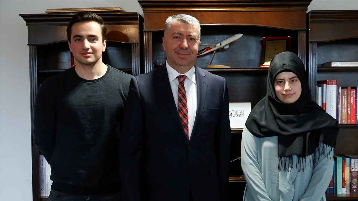 Başarı ödülleri Tayyip ve Firdevs’in oldu