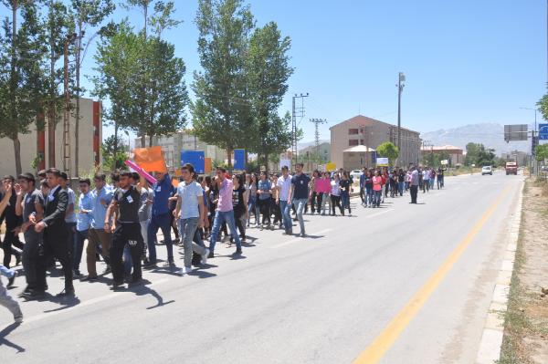 Suruç'ta ölenlerden biri Yüksekovalı öğretmen (3)