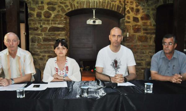 Kocaeli'de 'alg patlaması' tartışması
