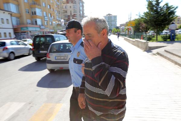 Otomobil çarpan Hale, iki günlük yaşam savaşını kaybetti (2)