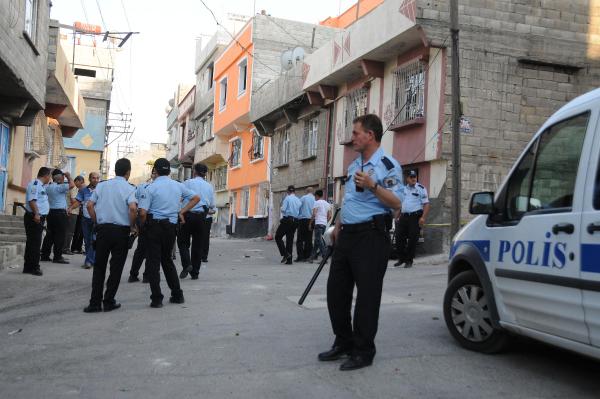Gaziantep’te komşular arasında tüfekli kavga: 10 yaralı (2)