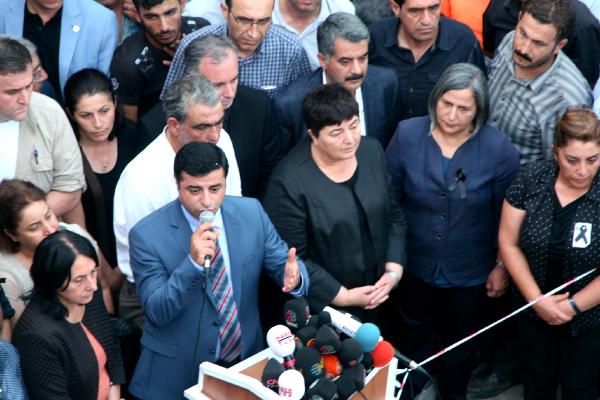 Demirtaş: Her an başka saldırılar olabilir