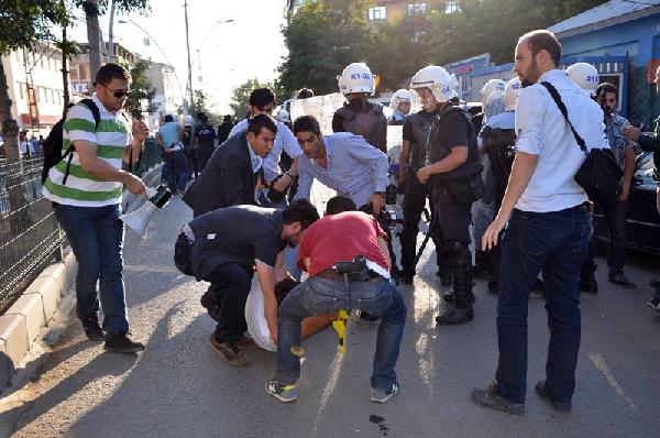 Ağrı'da Suruç protestosuna müdahale: 4 yaralı, 4 gözaltı