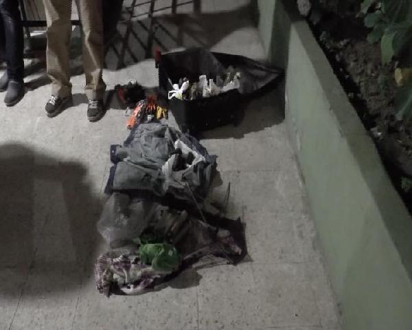 Kadıköy'de bavuldan el yapımı bomba çıktı