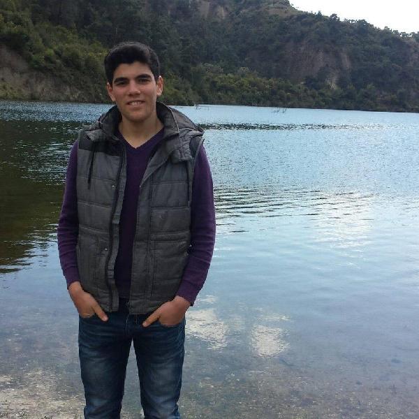Aydın'da 4 motosikletle 2 otomobil çarpıştı: 1 ölü 3 yaralı