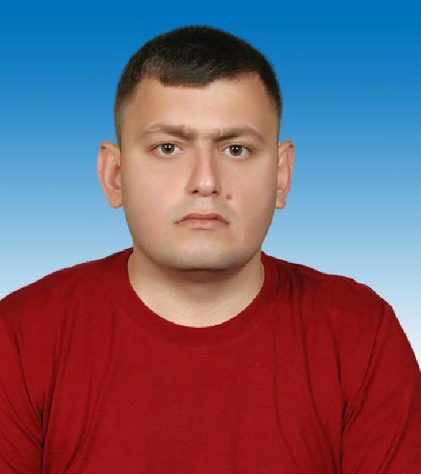 Cinnet geçiren ağabey, babasını ve kardeşini yaralayıp yeğenini rehin aldı