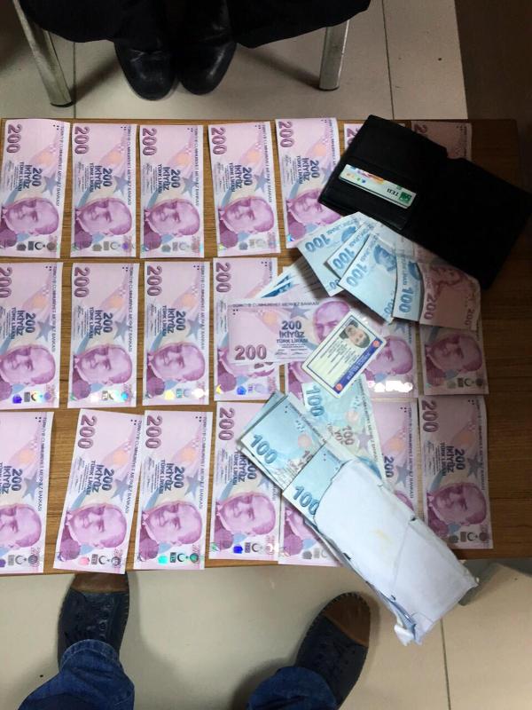 Piyasaya sahte para süren 2 kişi yakalandı