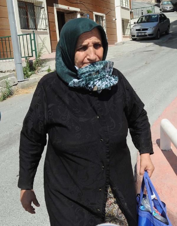 Hastaneye giden yaşlı kadın yolda kapkaçcı saldırısına uğradı
