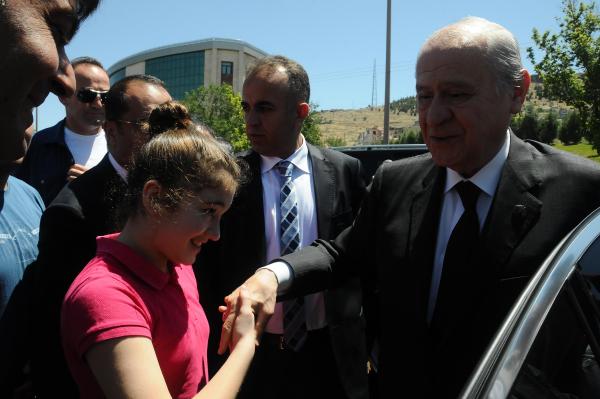 Bahçeli, parti yöneticilerine 'seçime hazır olun' talimatı verdi