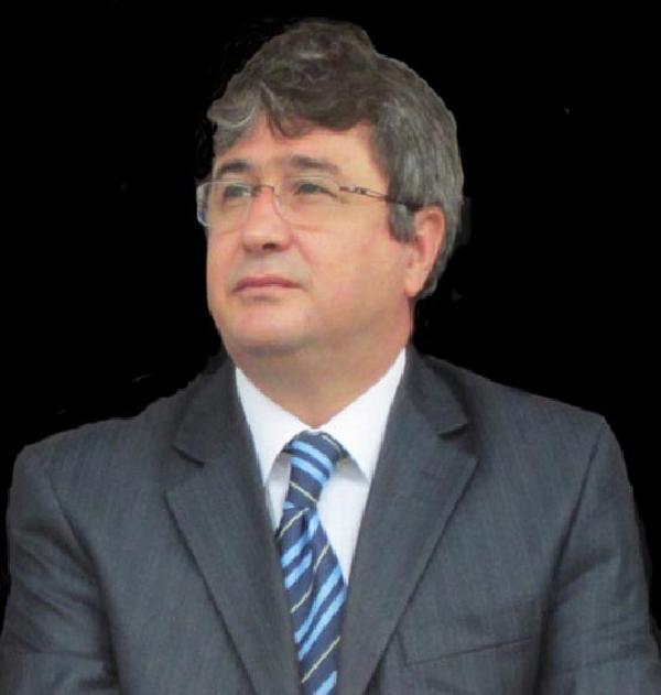 Ahmetli Kaymakamı kalp krizi geçirdi