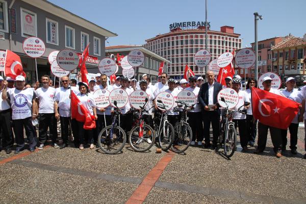 Büro Memur-Sen'den bisikletli, simitli ve mehterli eylem