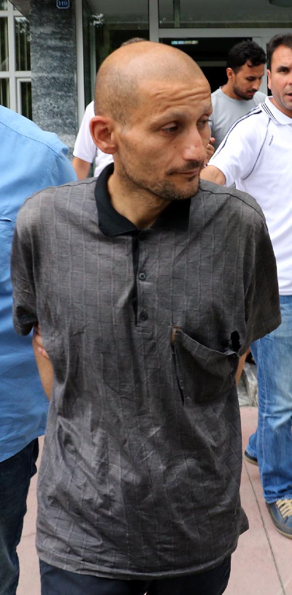 Cinsel tacizden serbest kaldı, hırsızlık suçundan tutuklandı