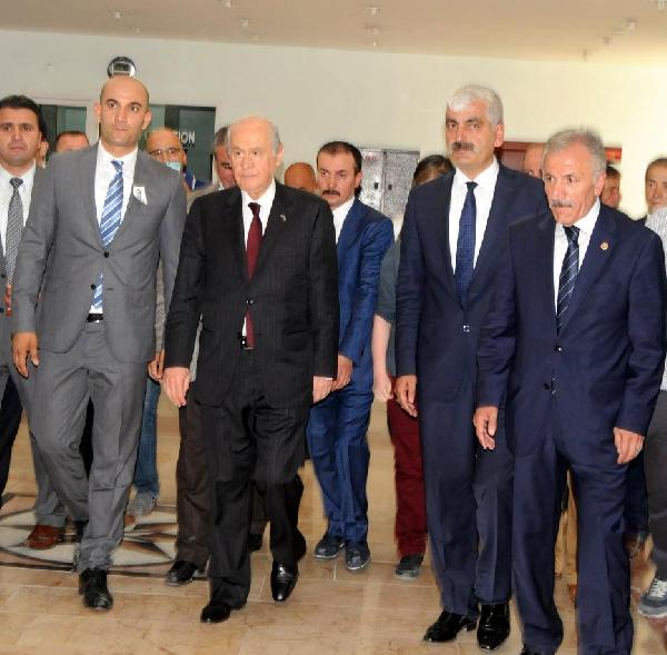 Bahçeli, parti yöneticilerine 'seçime hazır olun' talimatı verdi (4)