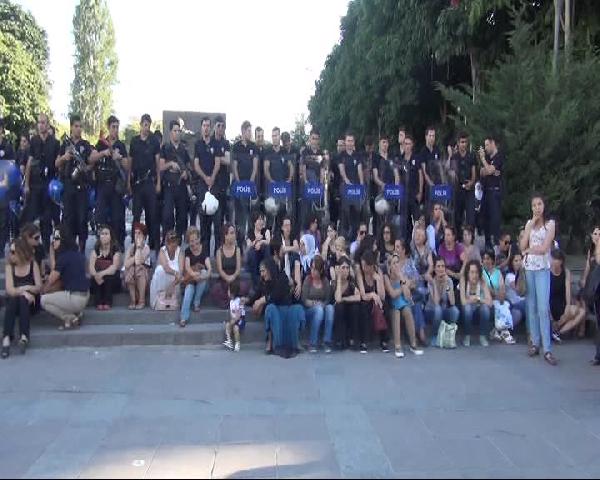 Suruç protestosunda gerginlik