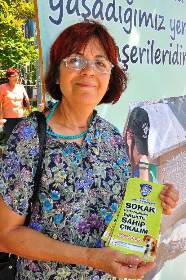 Manisa'da sokak hayvanlarını polis koruyacak