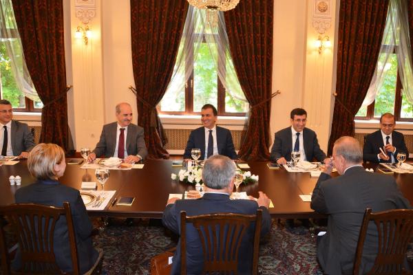 AK Parti ve CHP heyetleri arası ilk görüşme başladı