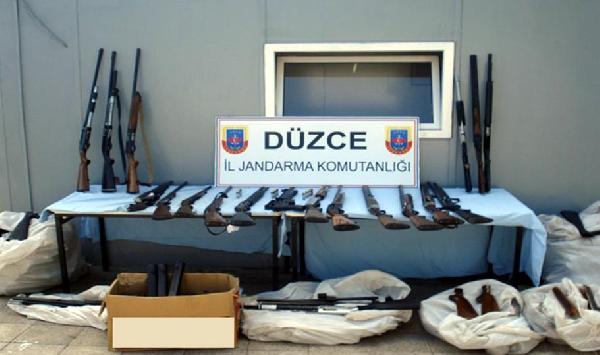 Silah atölyesine baskın