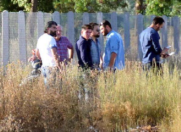 Demiryolu köprüsünde intihara kalkıştı