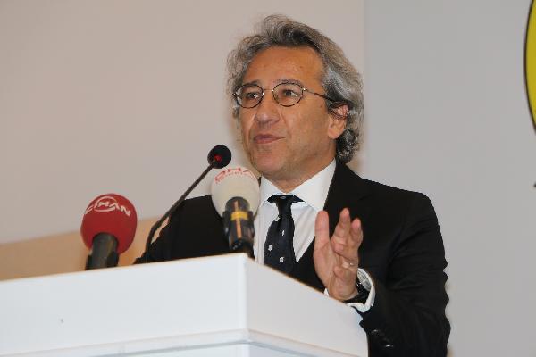Basın Özgürlüğü Ödülü Can Dündar'a verildi
