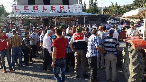 İçme suyu pompalayan deponun elektriğinin kesilmesi köylüleri ayaklandırdı