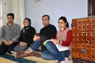 TEOG birincileri arasına giren Mardinli Esra: Okutulmayan annem için çalışıyorum