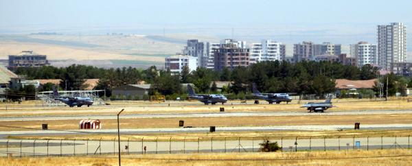 Diyarbakır 8'inci Ana Jet Üssü'nde sessizlik