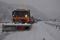 TIR'LAR KAYDI, BURSA- ANKARA YOLU TEK YÖNDE KAPANDI