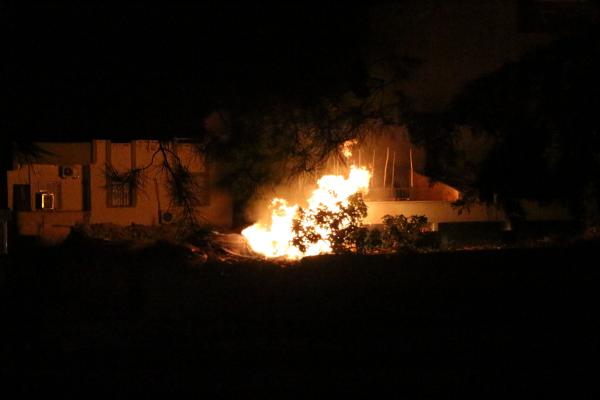 Siirt'te polis karakolu, Nusaybin'de polis aracı tarandı