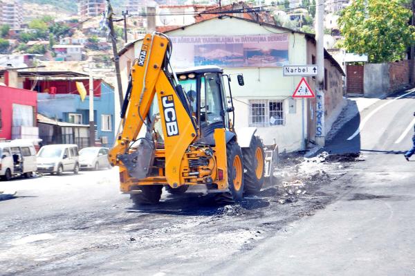 İzmir'de otobüs yakılmasıyla ilgili 13 gözaltı